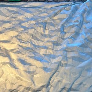 Hotel Collection Silver and Cream Duvet Cover. Has matching sham covers